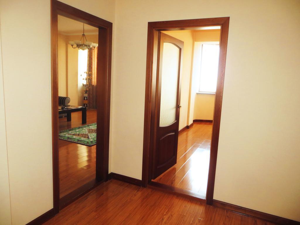 דירות Bishkek House Apartament חדר תמונה