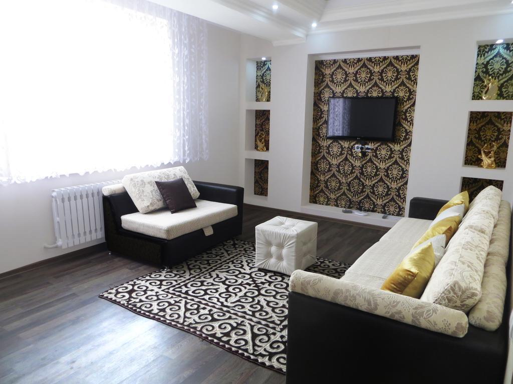 דירות Bishkek House Apartament מראה חיצוני תמונה