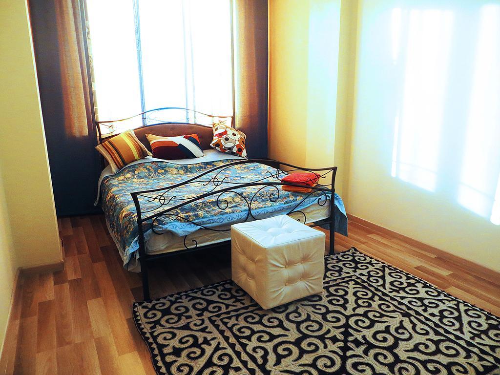 דירות Bishkek House Apartament מראה חיצוני תמונה