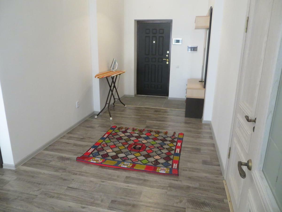 דירות Bishkek House Apartament מראה חיצוני תמונה